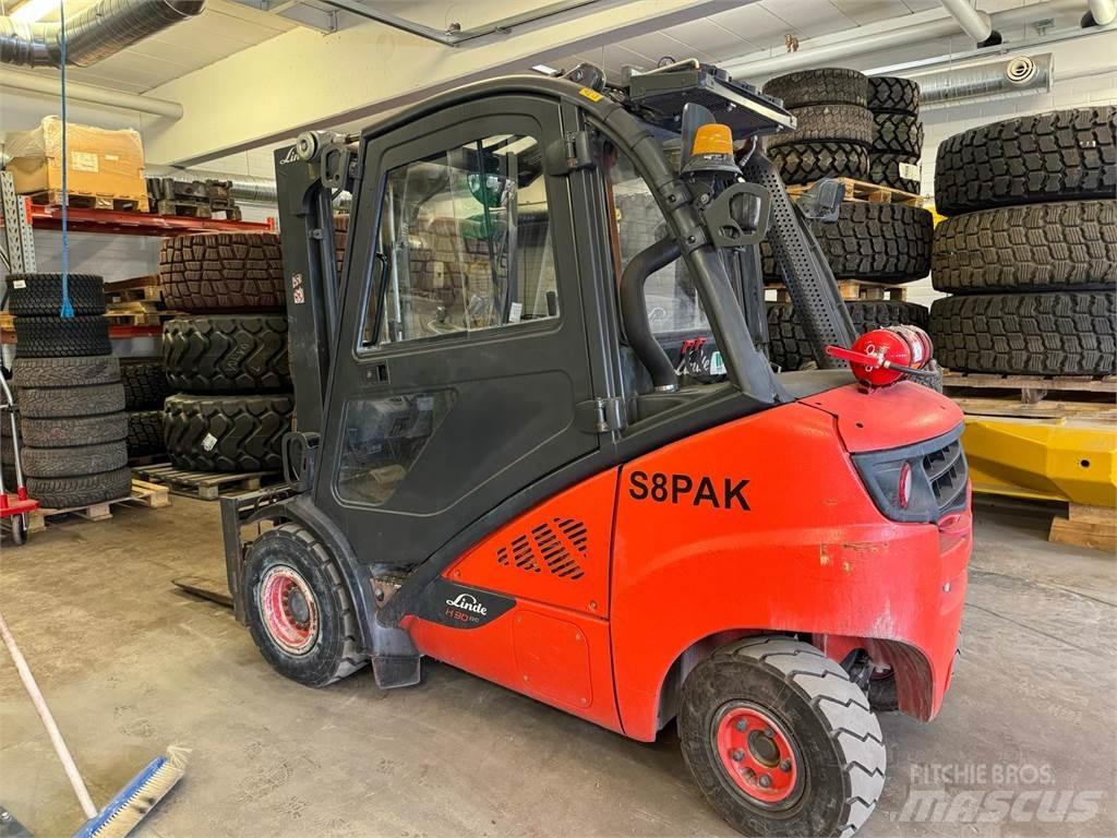 Linde H30D-02 Dizelski viljuškari