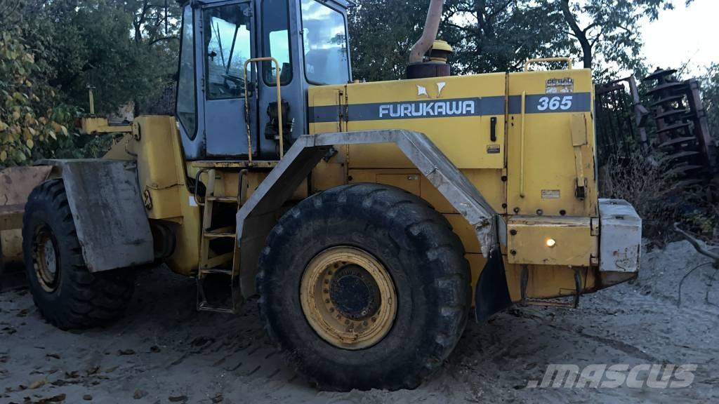 Furukawa 365 Kabine i unutrašnjost