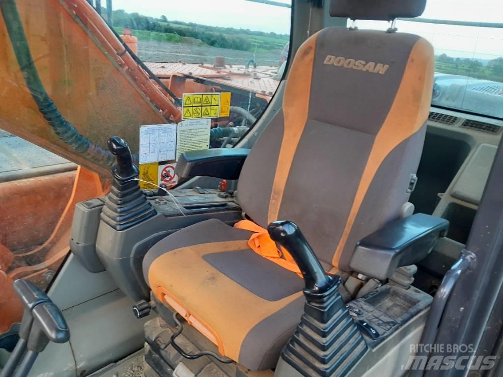 Doosan DX 225 Bageri guseničari