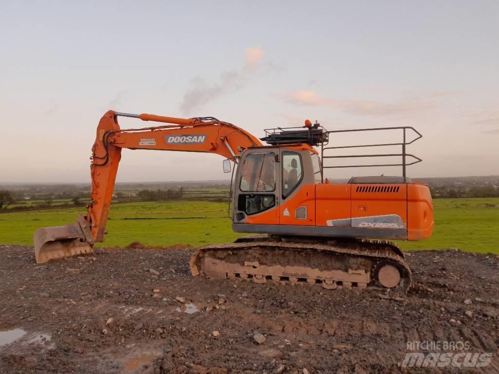 Doosan DX 225 Bageri guseničari