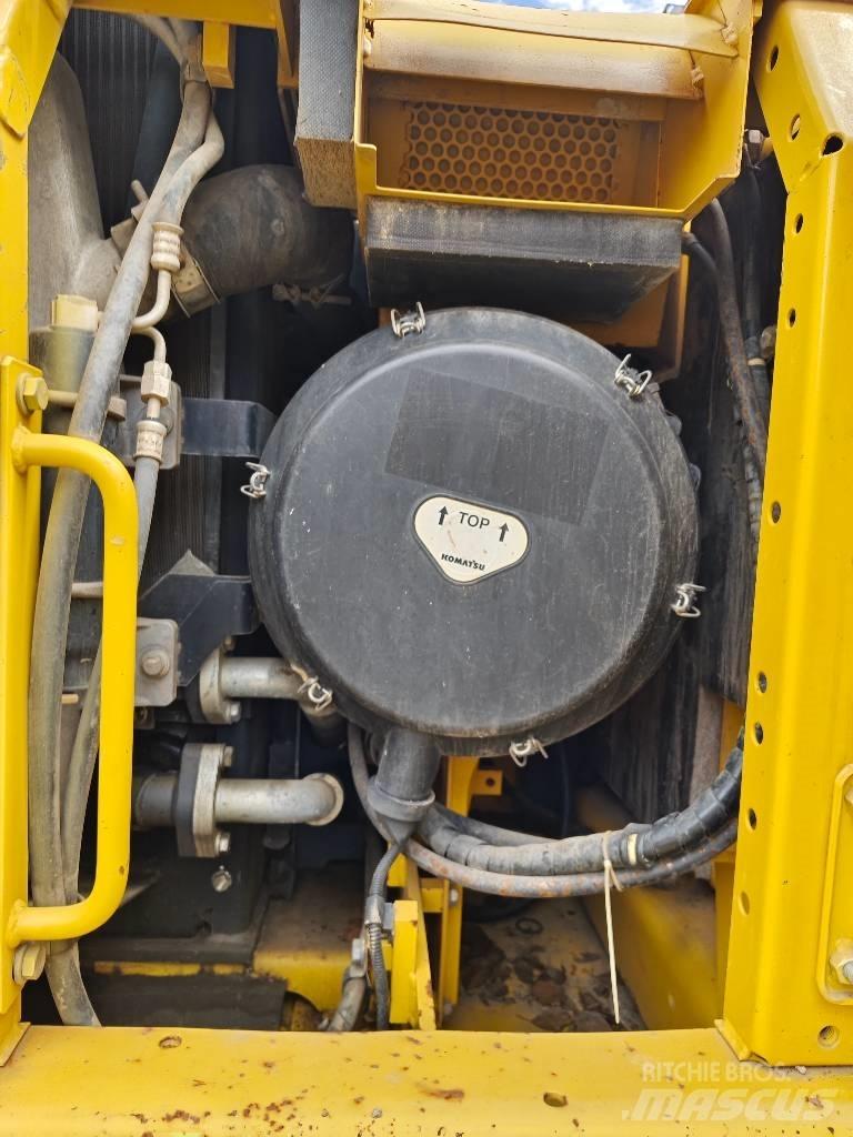 Komatsu PC 450-8 Bageri guseničari