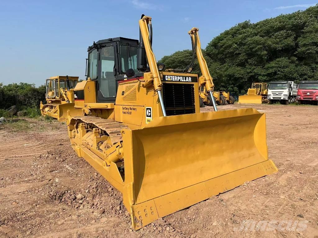 CAT D 6 G Buldožeri guseničari