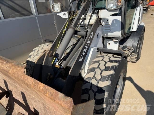 Volvo L 25 F Utovarivači na točkove