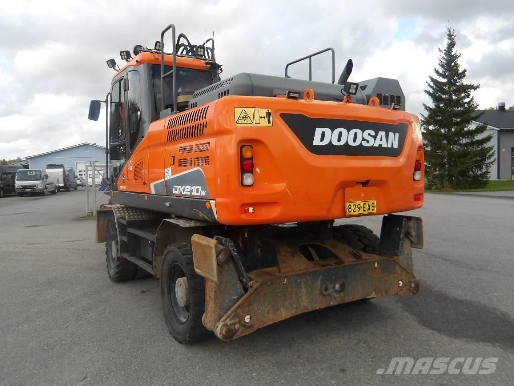 Doosan DX 210 WE Bageri točkaši