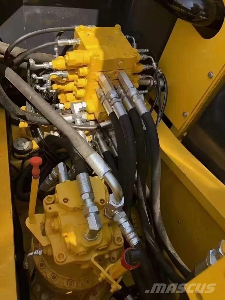 Komatsu 160-7 Bageri guseničari