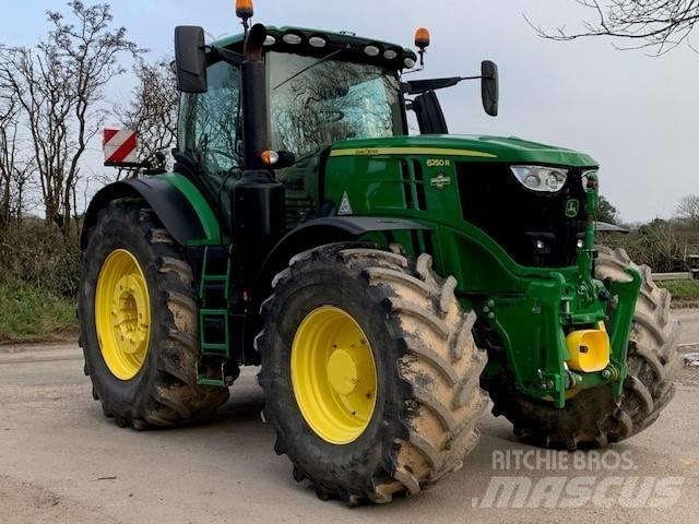 John Deere 6250 R Traktori