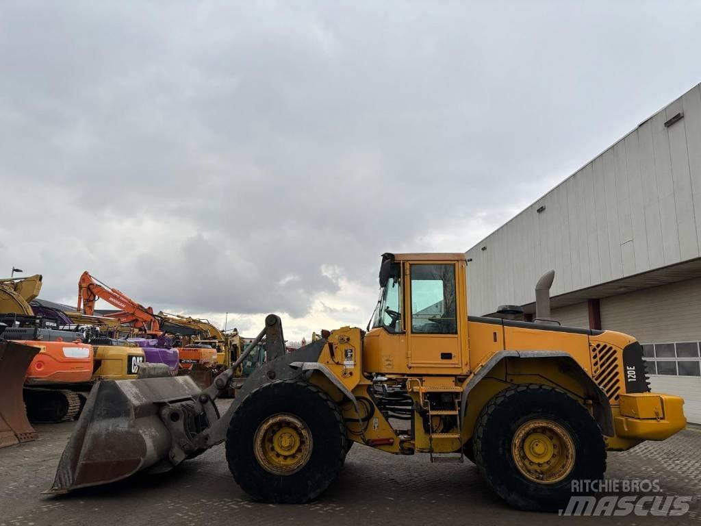 Volvo L 120 E Utovarivači na točkove