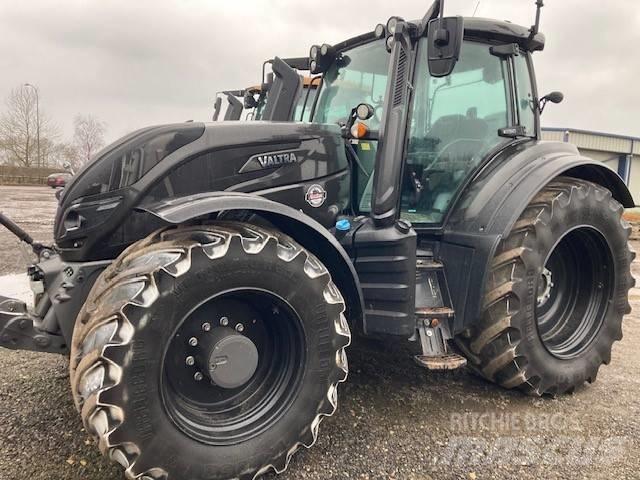 Valtra T 254 V Traktori