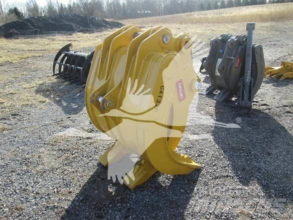 Teran CAT 320 Grabulje