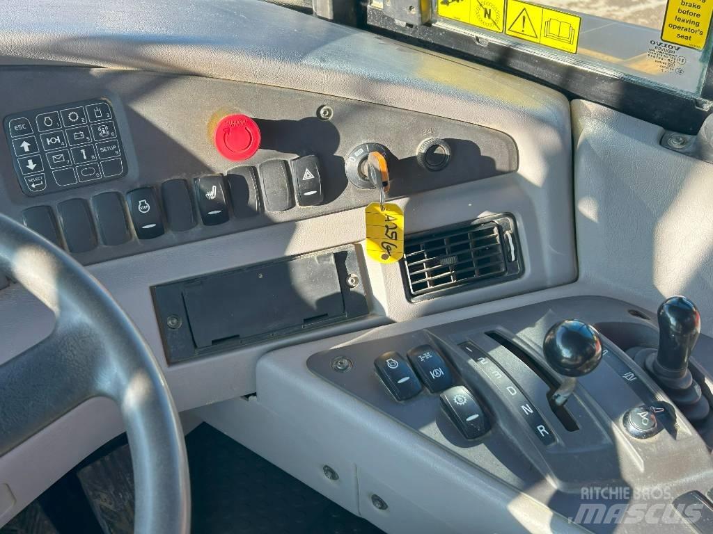 Volvo A 25 G Zglobni damperi