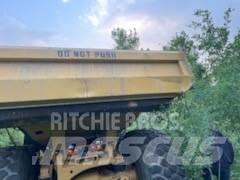 CAT 740 B Zglobni damperi