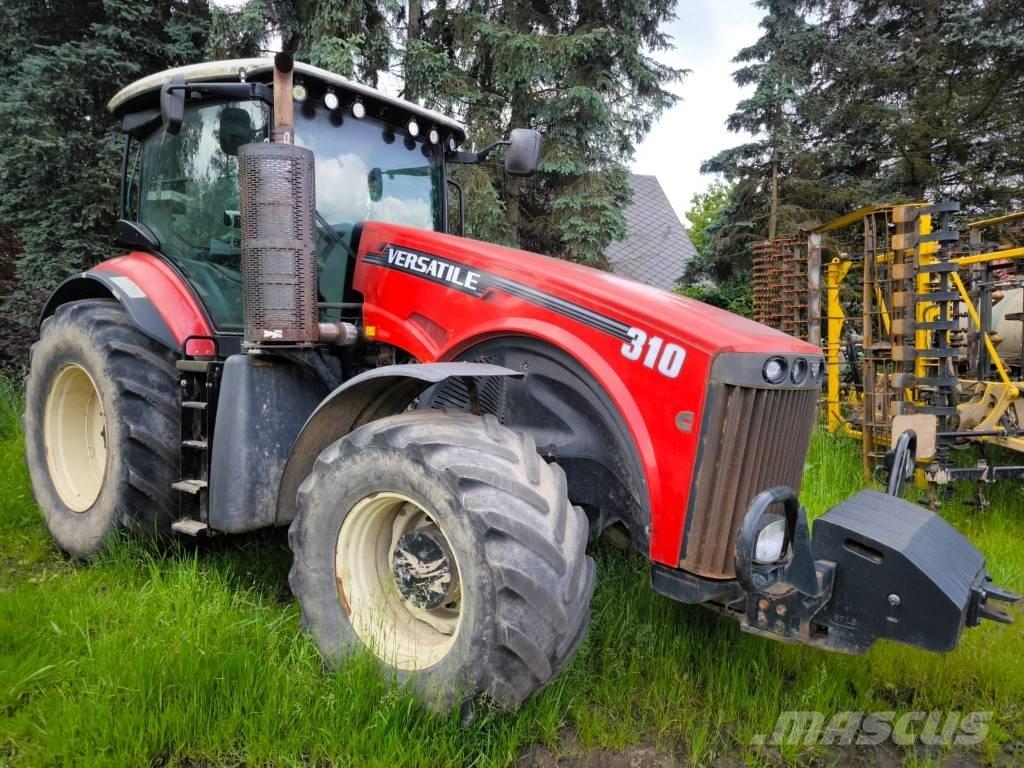 Versatile 310 Traktori