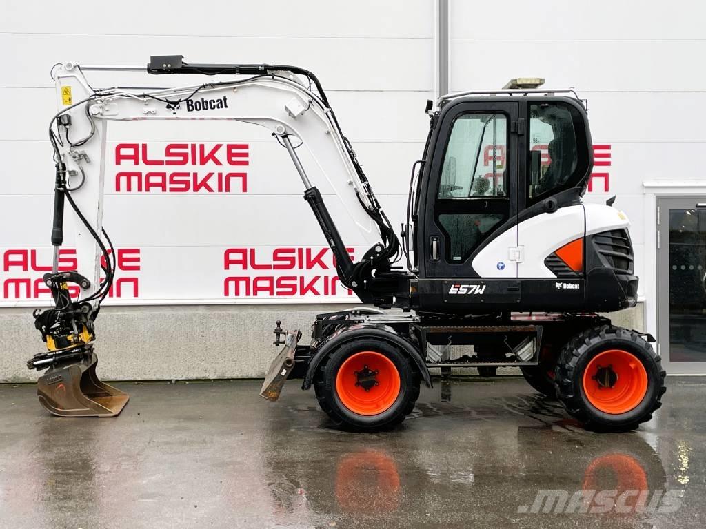 Bobcat E 57 W Bageri točkaši