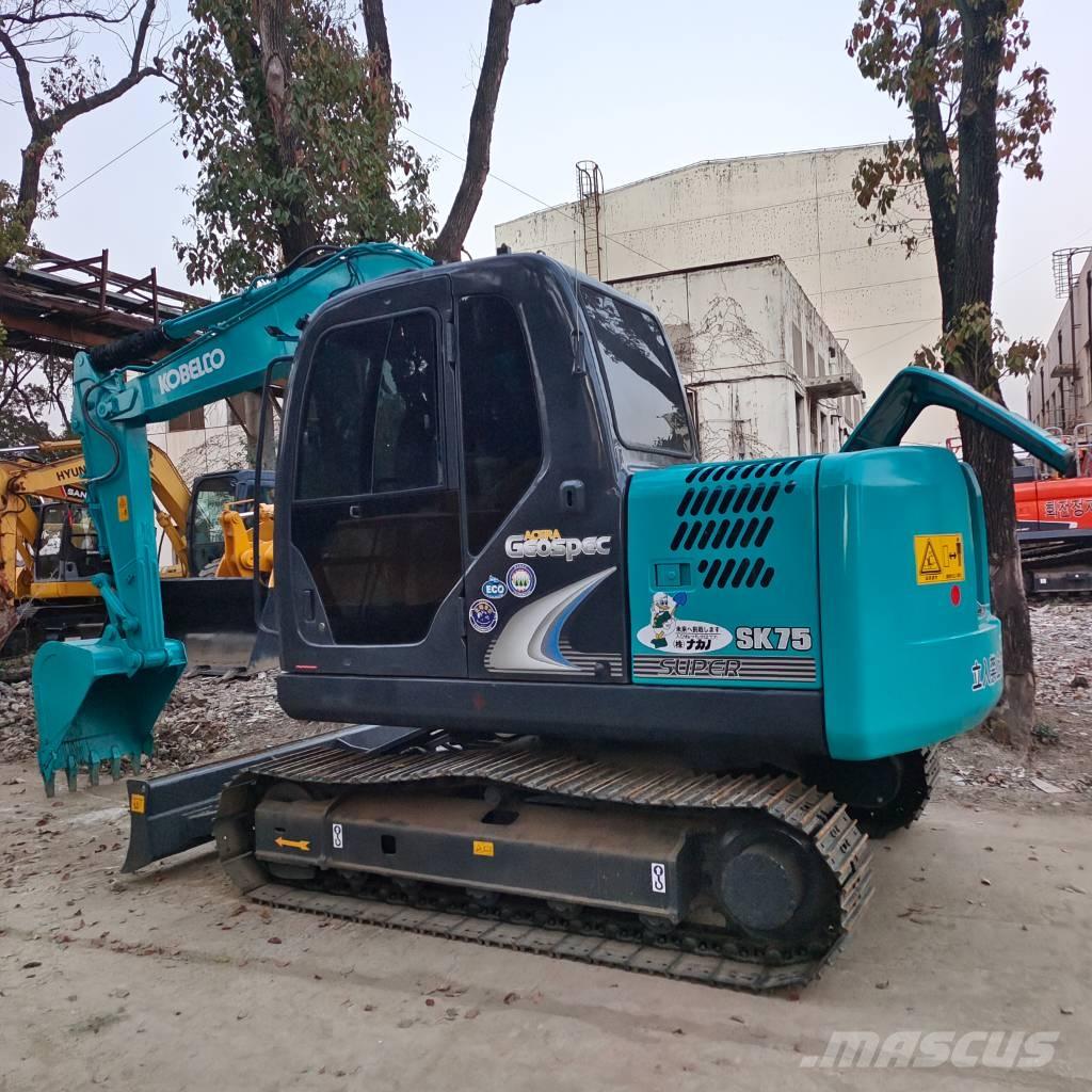 Kobelco SK75 Midi bageri 7t – 12t