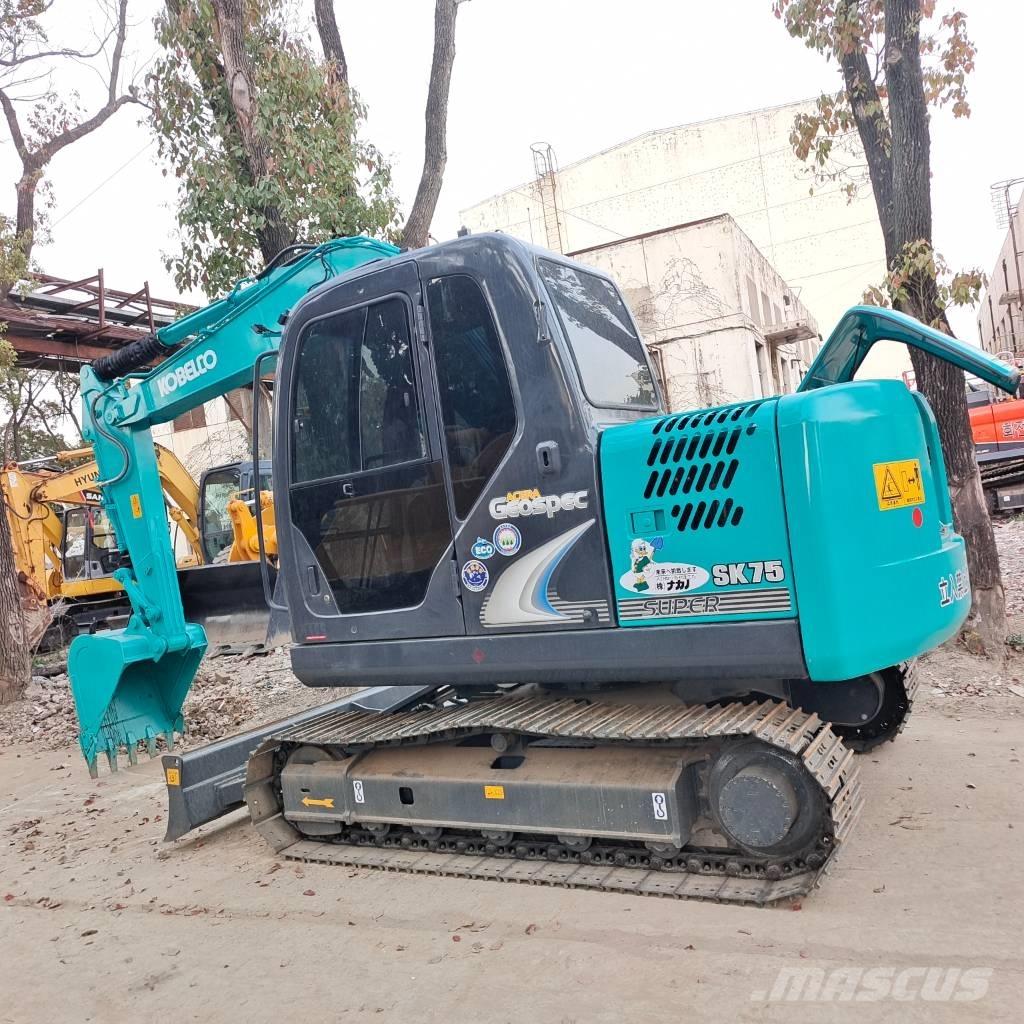 Kobelco SK75 Midi bageri 7t – 12t
