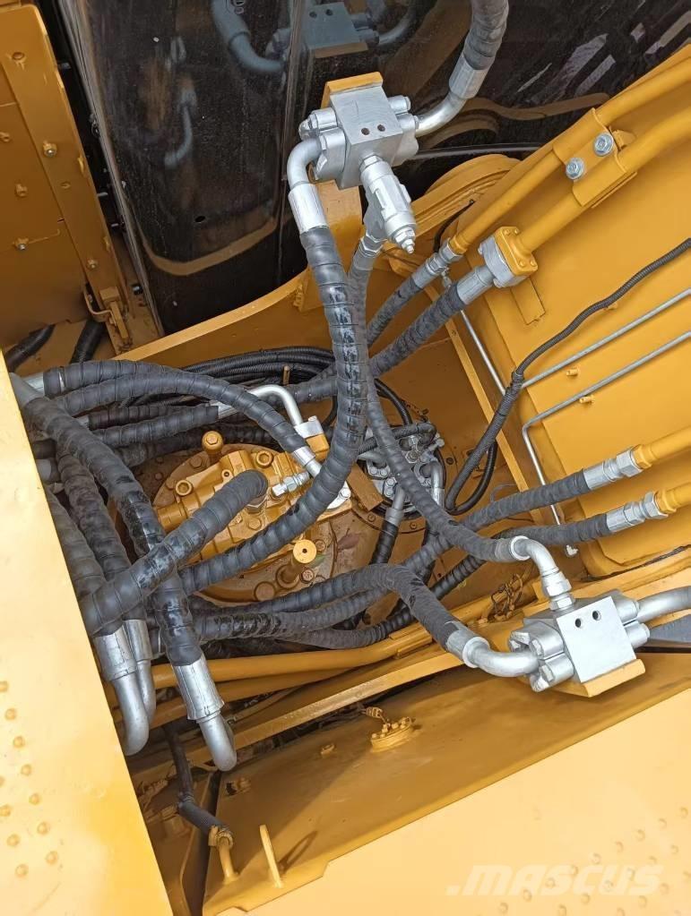 CAT 320 D 2 L Bageri guseničari