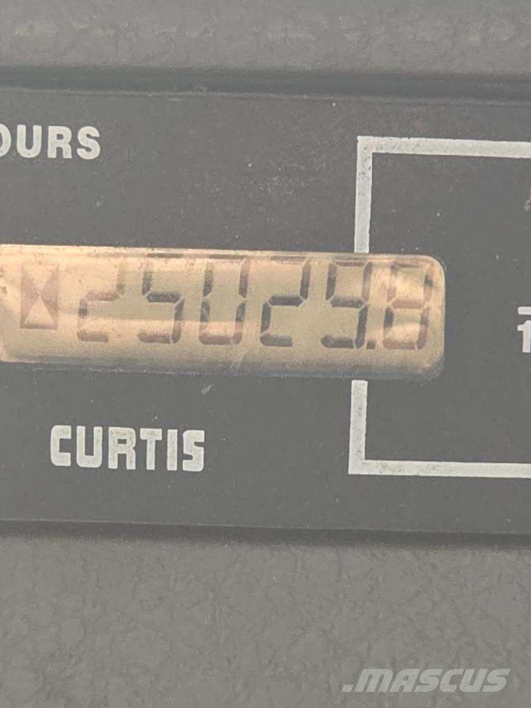 Doosan DX 300 LCA Bageri guseničari