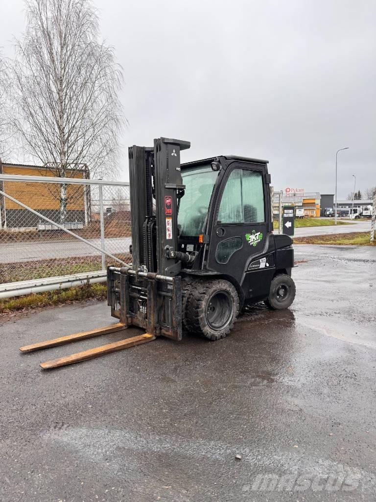 Mitsubishi FD 35 N3 Dizelski viljuškari