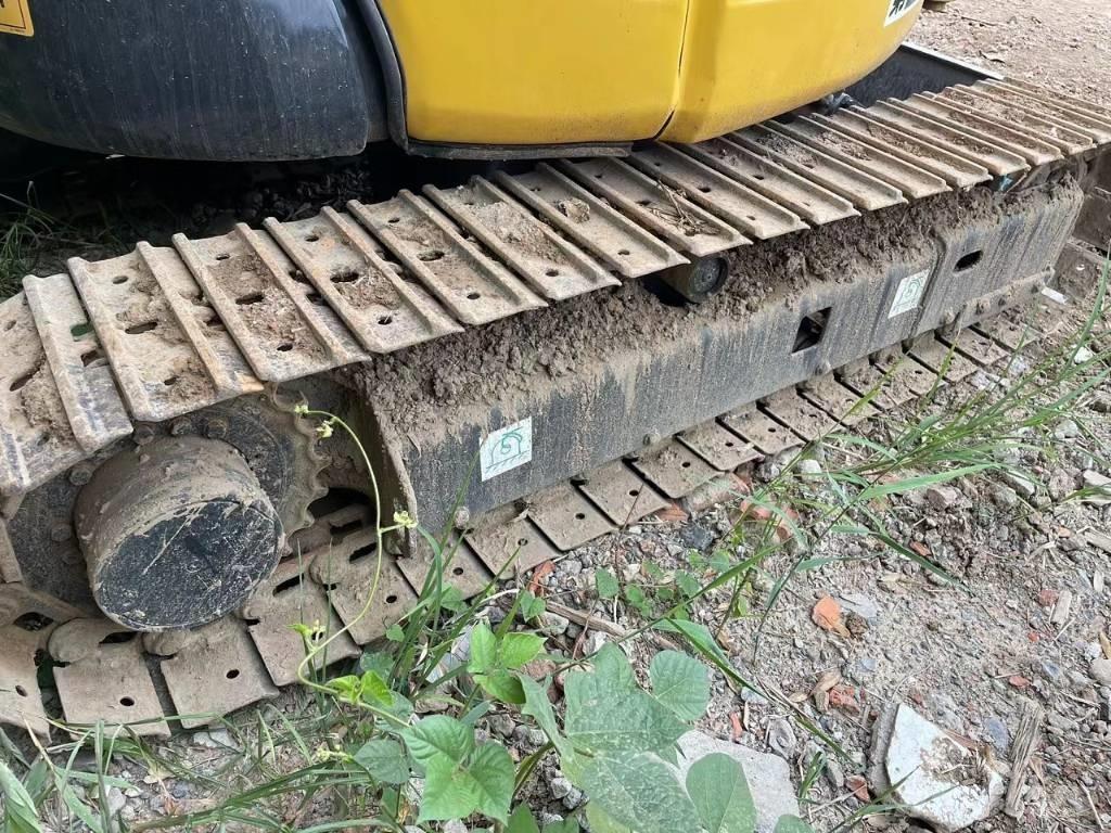 Komatsu PC35 Mini bageri < 7t