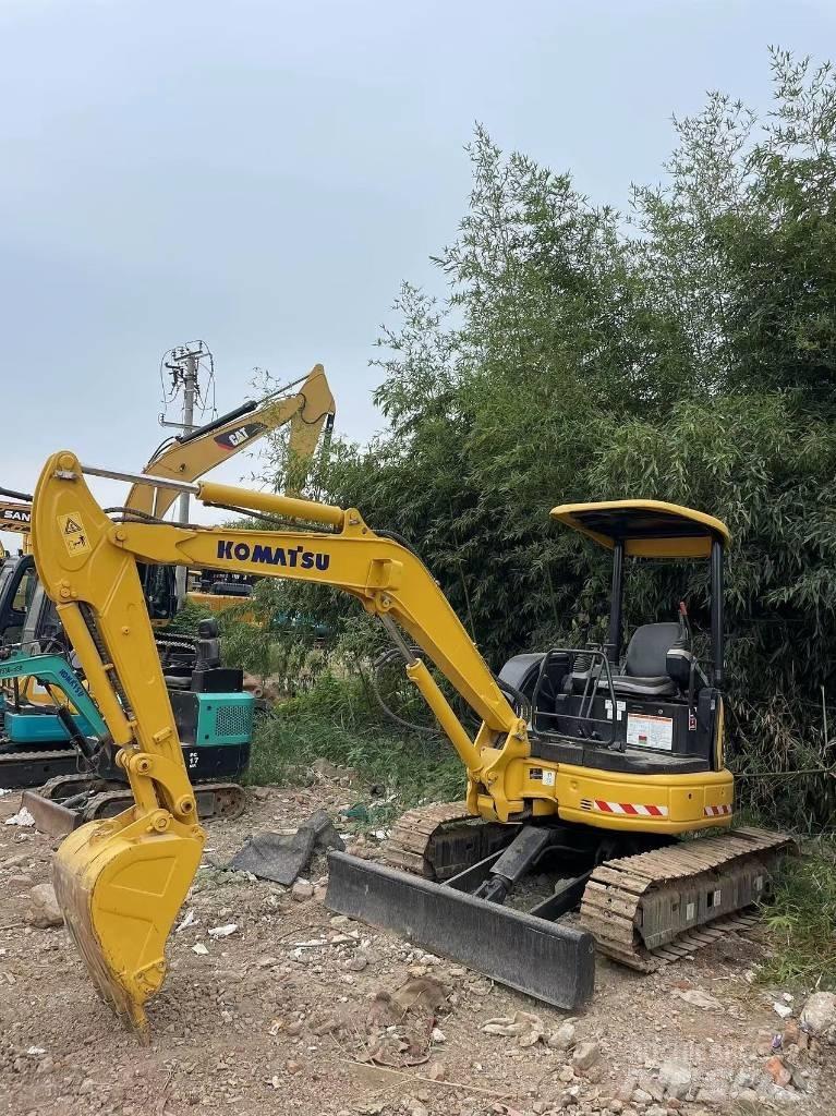 Komatsu PC35 Mini bageri < 7t
