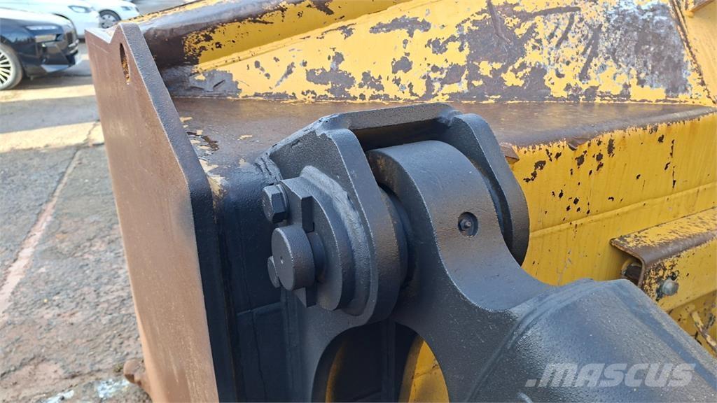 CAT D8T Ostalo za građevinarstvo