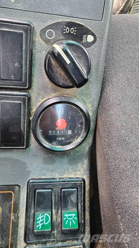 Volvo EW 140 B Bageri točkaši