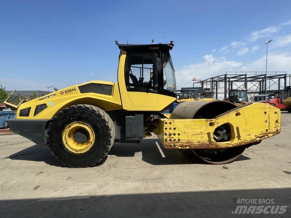 Bomag BW 226 BVC-5 Valjci sa jednim bubnjem