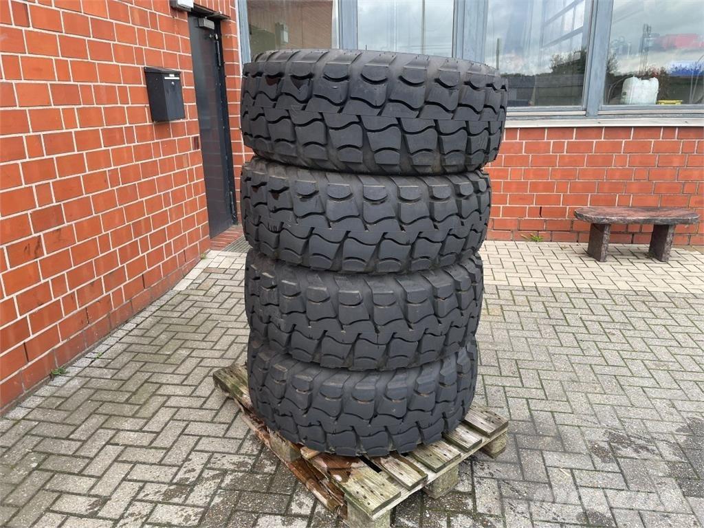 Aeolus 405/70R20 Gume, točkovi i felne