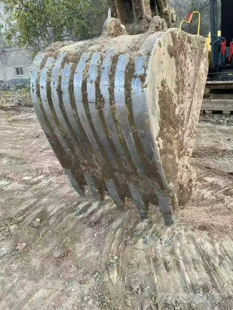 Volvo EC 350DL Bageri guseničari