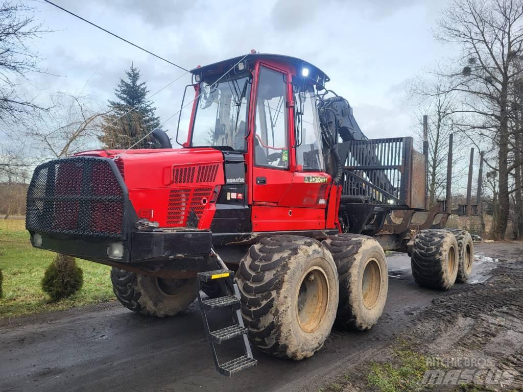 Komatsu 865 Forvarderi