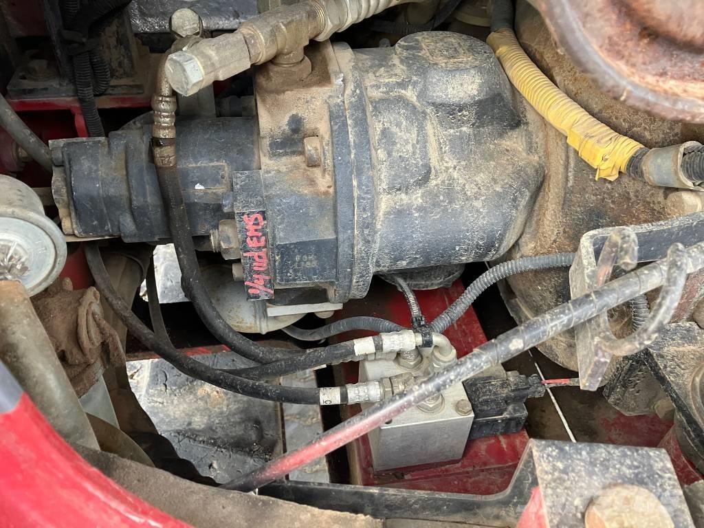 Takeuchi TB 250 Bageri guseničari