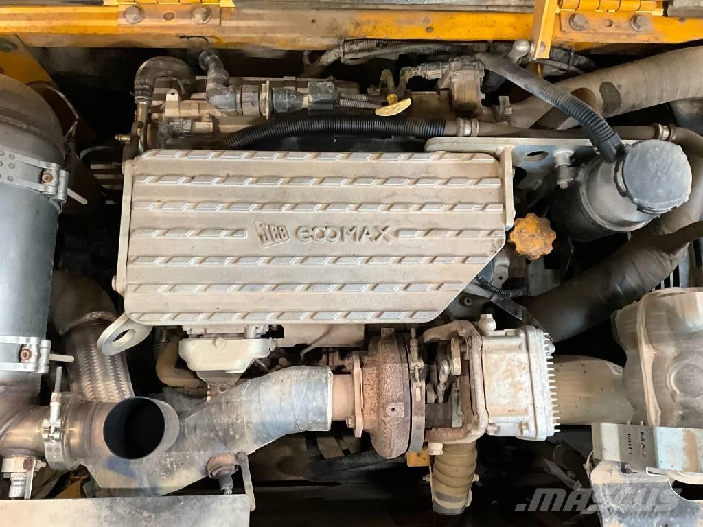 JCB JS 130 LC Bageri guseničari