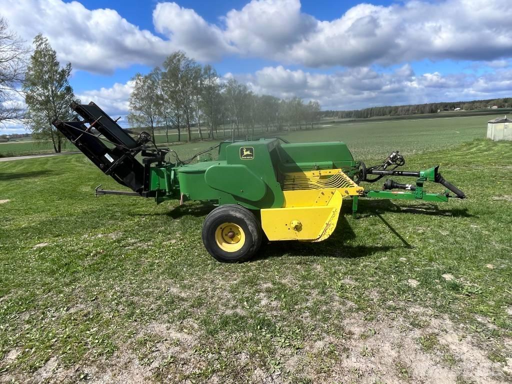 John Deere 359 Prese/balirke za četvrtaste bale