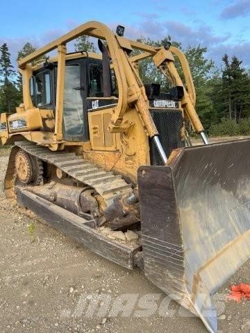 CAT D 6 R XL Buldožeri guseničari
