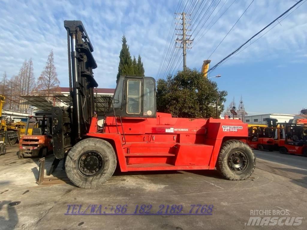 Mitsubishi FD300 Teleskopski viljuškari