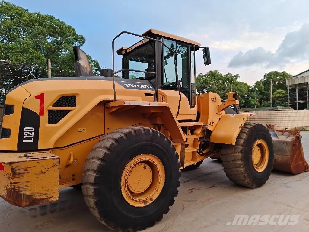 Volvo L 120 Utovarivači na točkove
