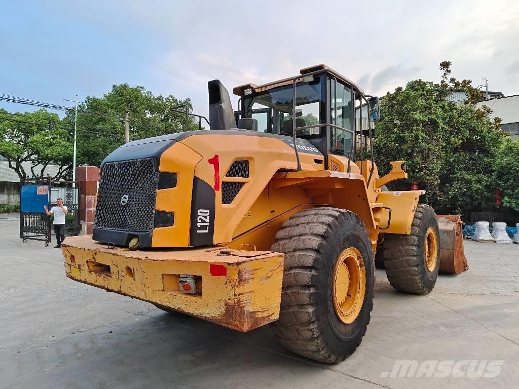Volvo L 120 Utovarivači na točkove