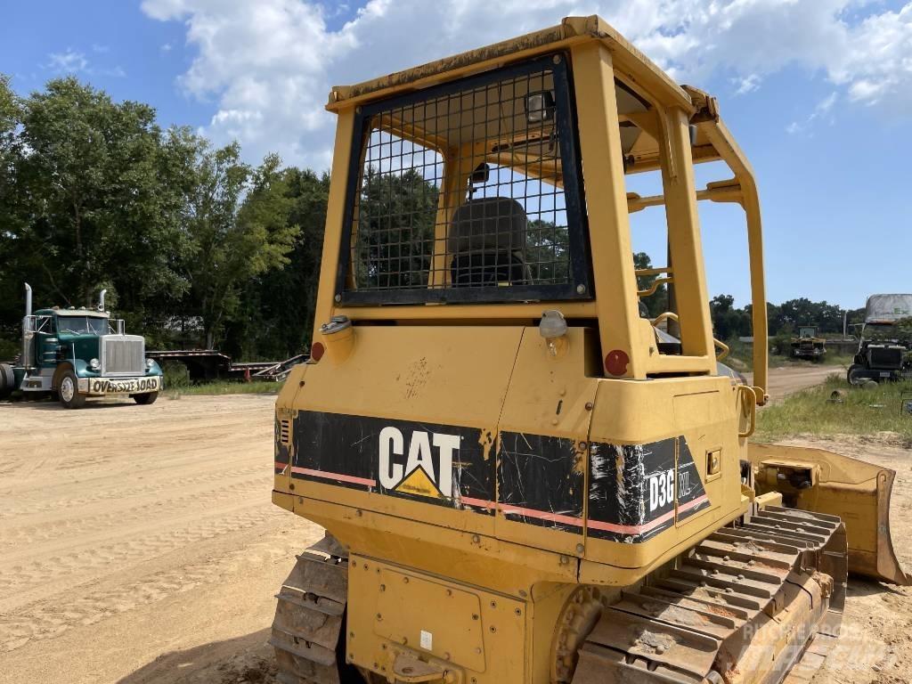 CAT D3G XL Buldožeri guseničari