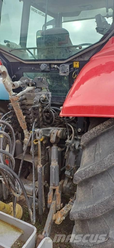 Valtra T 203 Traktori