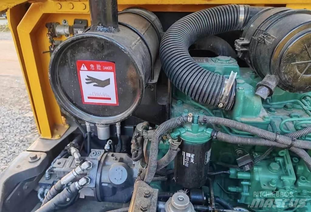 Volvo EC 60 Bageri guseničari