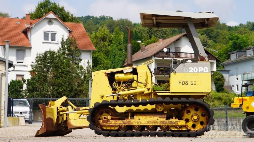 Komatsu D 20 PG-7 Buldožeri guseničari