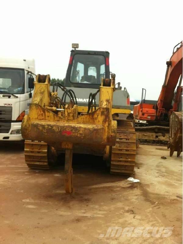 Komatsu d155a-2 Buldožeri guseničari