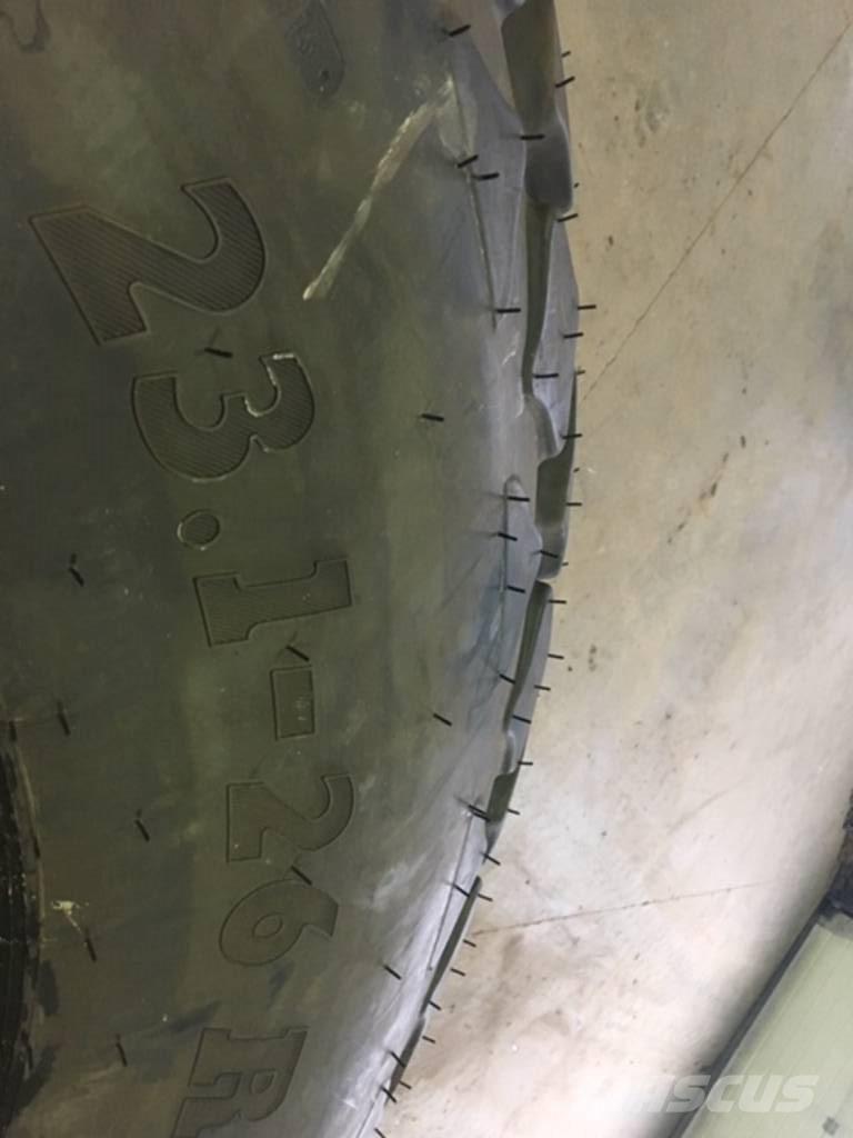 SWT 23.1 - 26 Gume, točkovi i felne