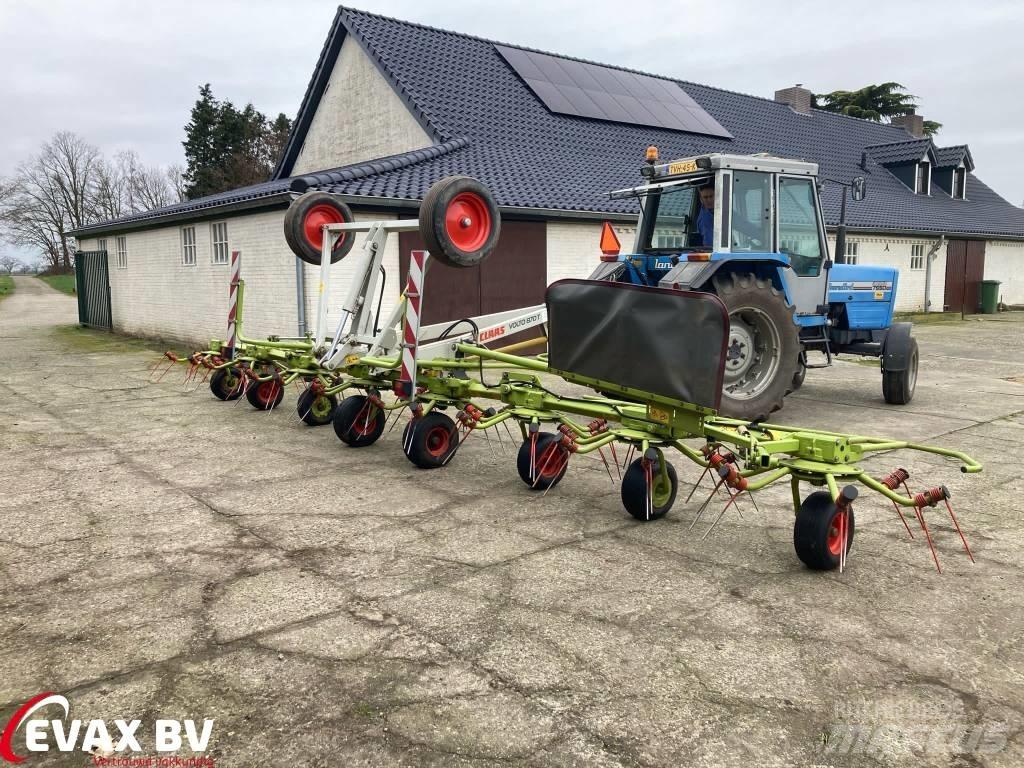 CLAAS Volto 870 T Okretači i sakupljači sena