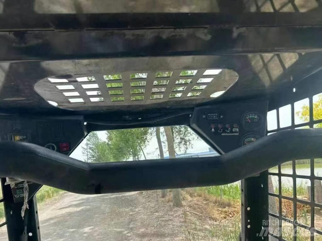 Bobcat S 70 Skid steer mini utovarivači