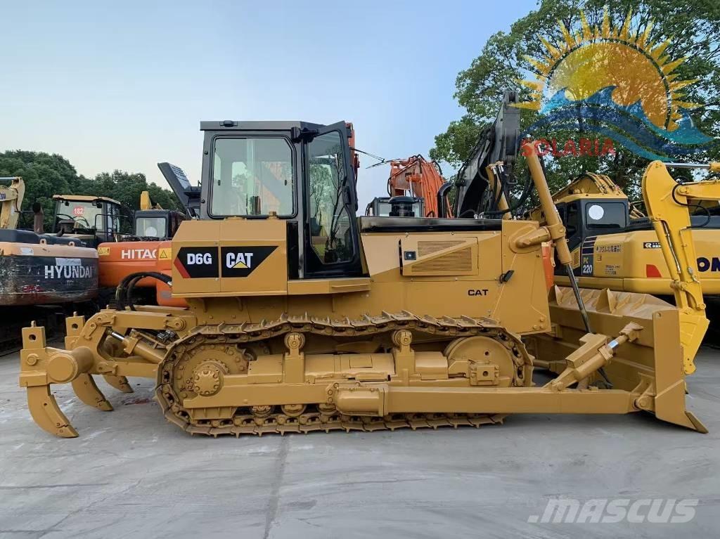 CAT D 6 G Buldožeri guseničari