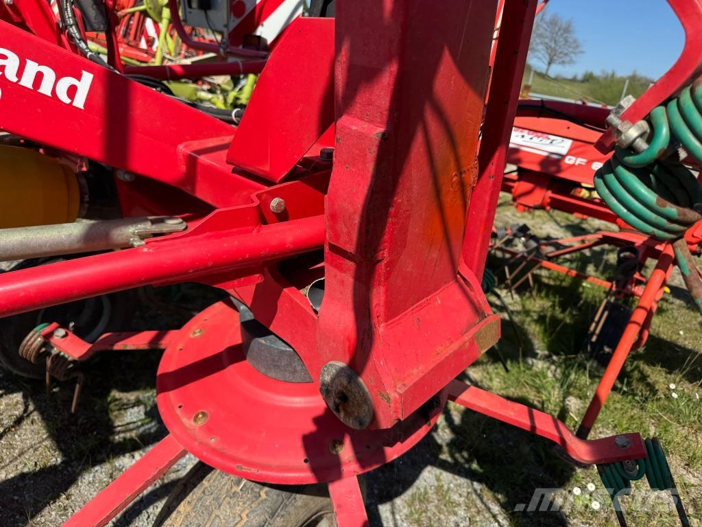 Kverneland 8090 Okretači i sakupljači sena