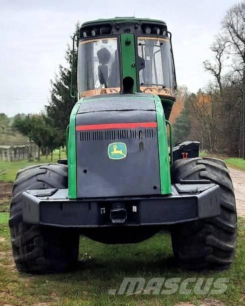 John Deere 1070 E Harversteri