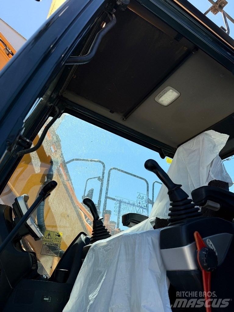 Hyundai HX 160 L Bageri guseničari