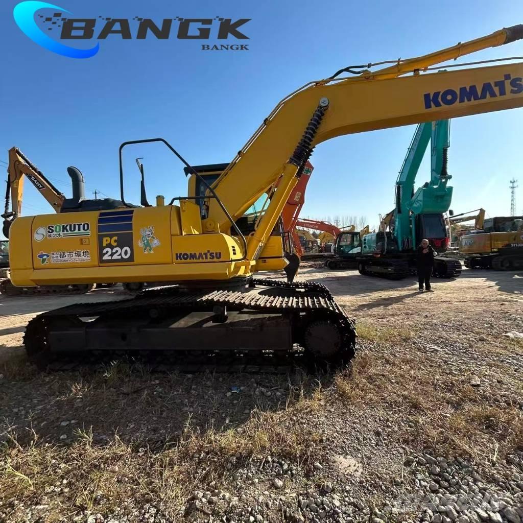 Komatsu pc220 Bageri guseničari
